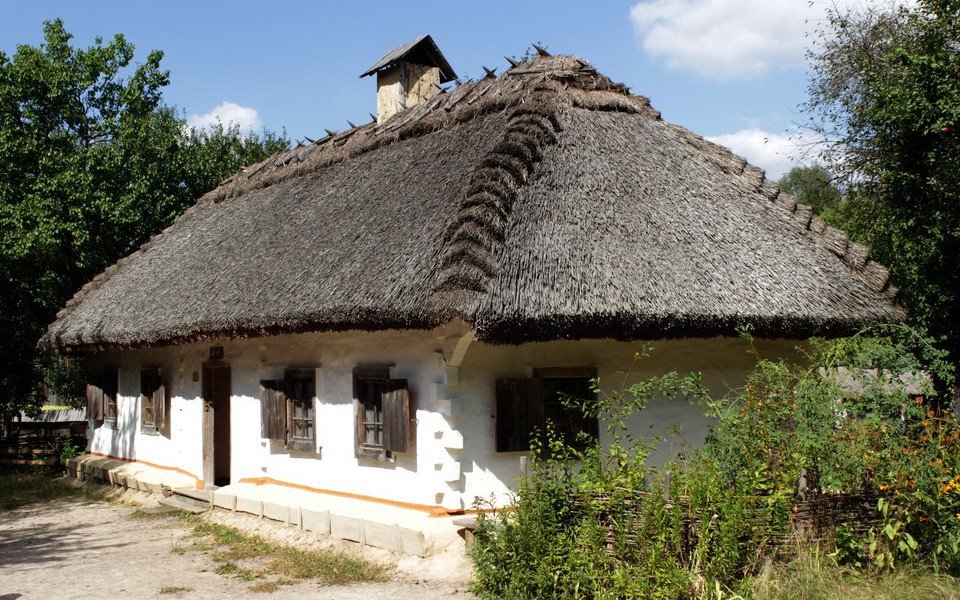 украинская -мазанка.jpg украинская -мазанка.jpg